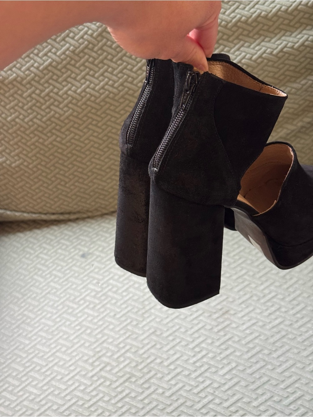 Free People Luxor Black Suede Platform Heels Size 38 Chunky Block Heel - Picture 11 of 12